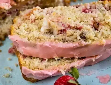 A quick bread for your brunch menu ideas! It's an easy breakfast recipe for strawberry banana bread with pancake mix. So… Strawberry banana bread with pancake mix cake, Strawberry banana bread made with pancake mix, Best fruit bread recipe.