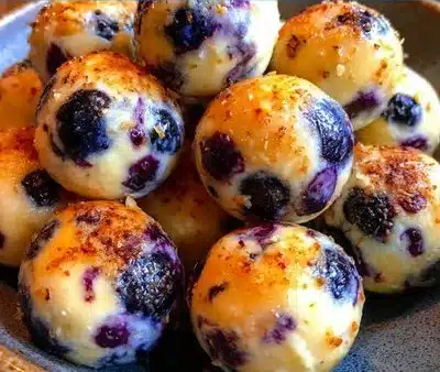 Cottage Cheese Protein Bites with Lemon and Blueberries | Low Carb Blueberry Cottage Cheese Snacks, Cottage Cheese Blueberry Balls, Snack Ideas No Refrigeration