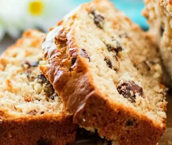 Irresistible Reese's Peanut Butter Banana Bread | Reese's banana bread recipe, Banana bread, Sweet breads