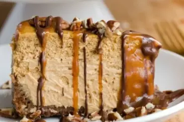 Delicious Thanksgiving desserts including pies and cakes for holiday celebrations.
